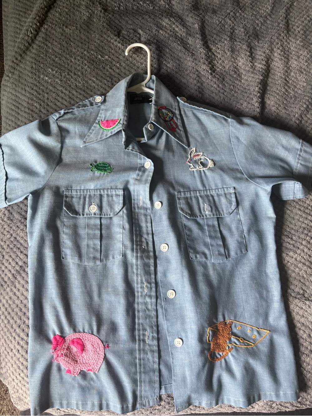 Chambray Embroidered WShirt - Light Blue